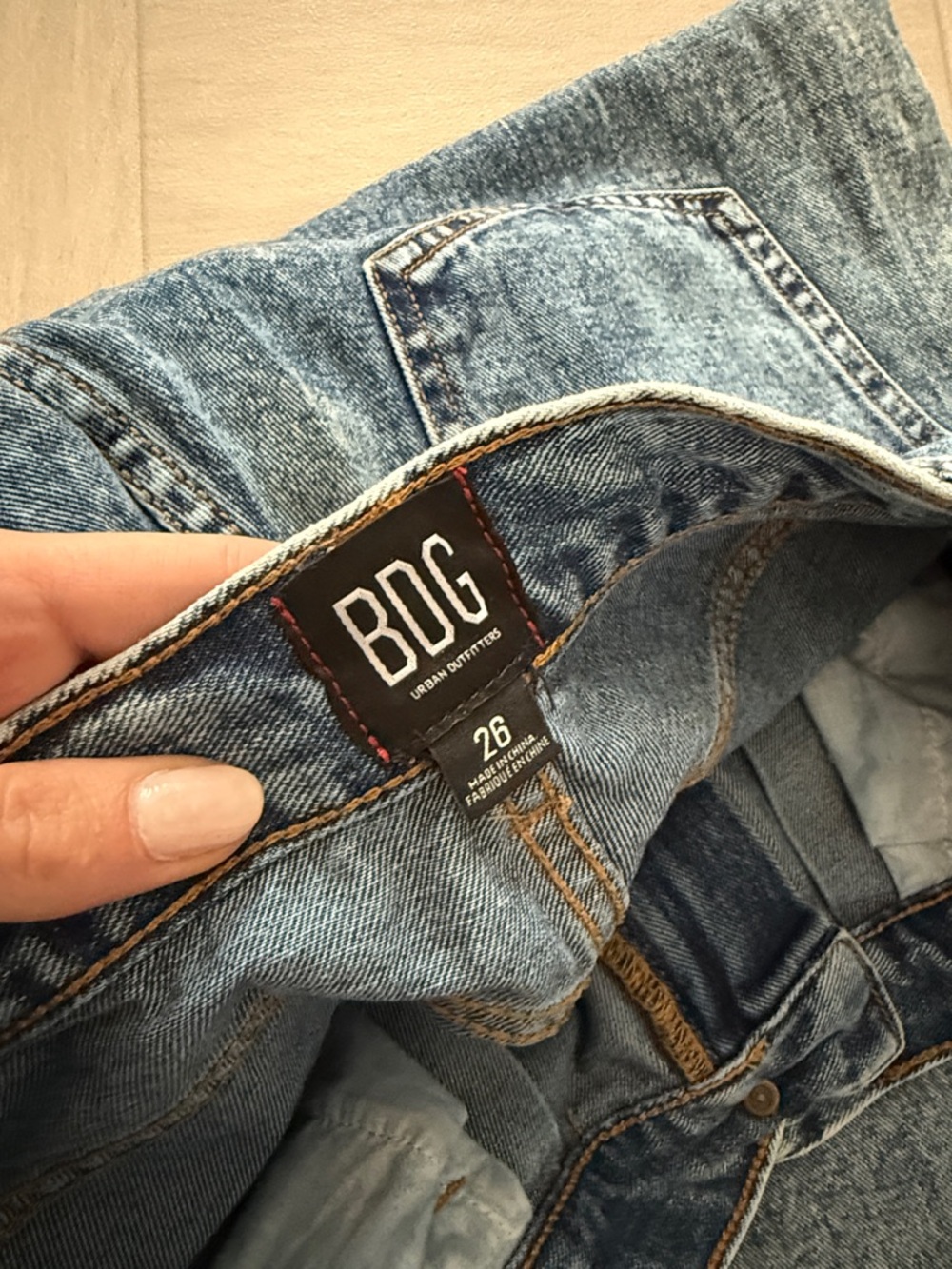 Urban Outfitters BDG Mom Jeans - Picture 5 of 5
